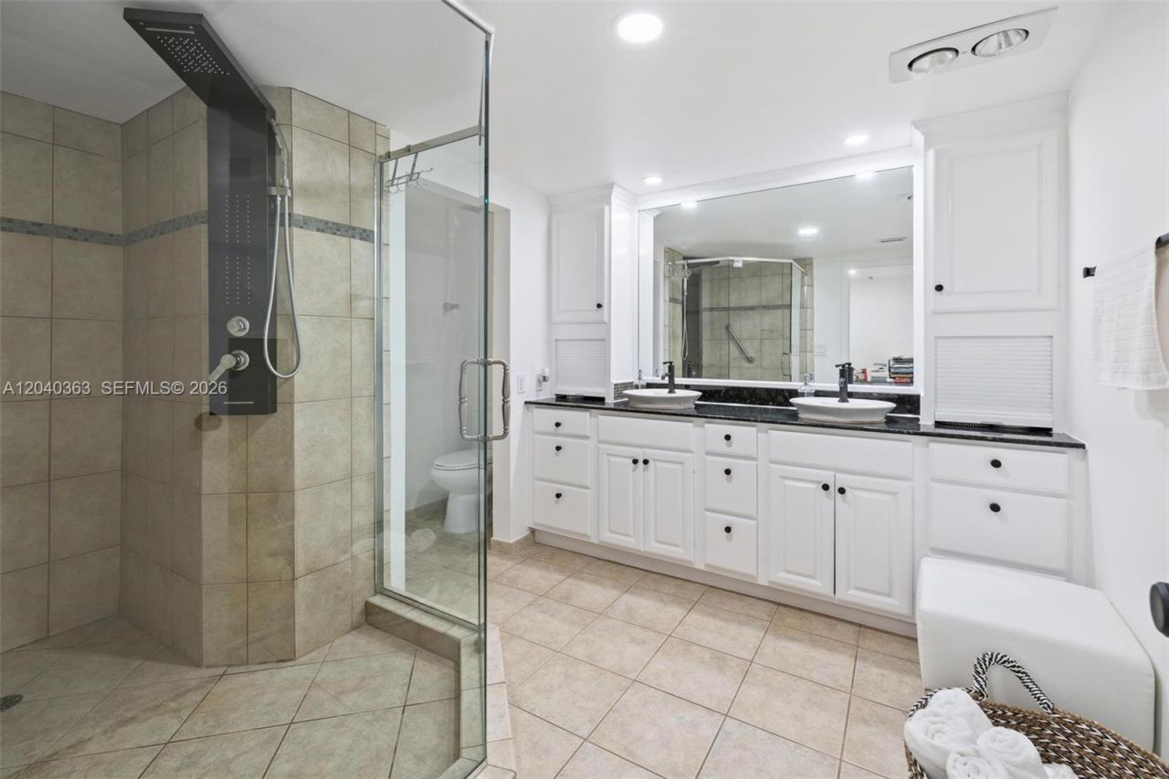 10175 Collins Ave , Unit 103, Bal Harbour, FL 33154 Photo