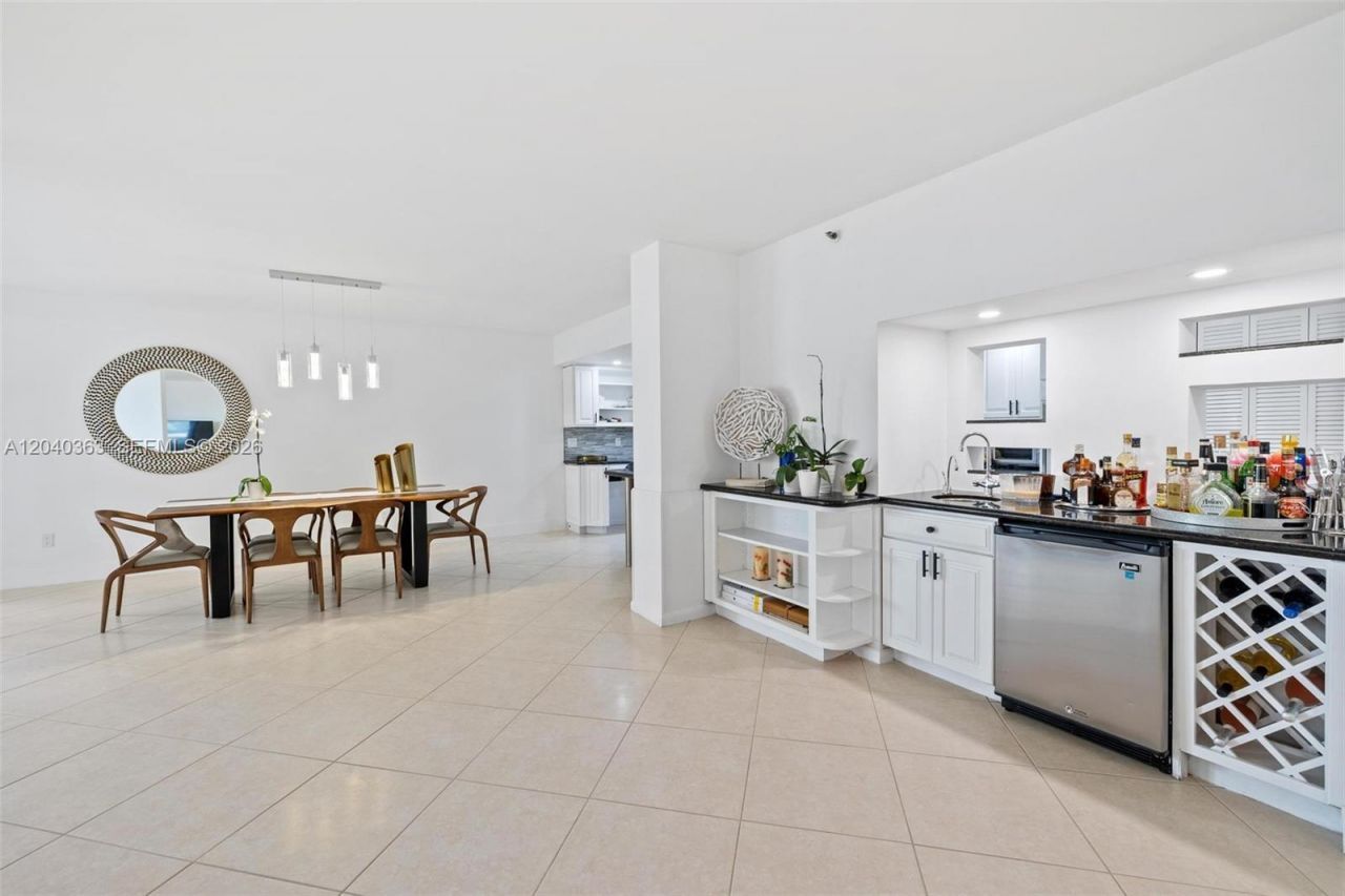 10175 Collins Ave , Unit 103, Bal Harbour, FL 33154 Photo