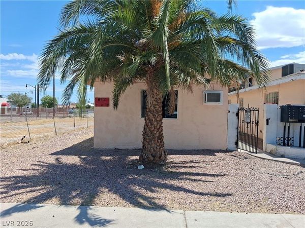 413 W Van Buren Avenue , Unit 8, Las Vegas, NV 89106