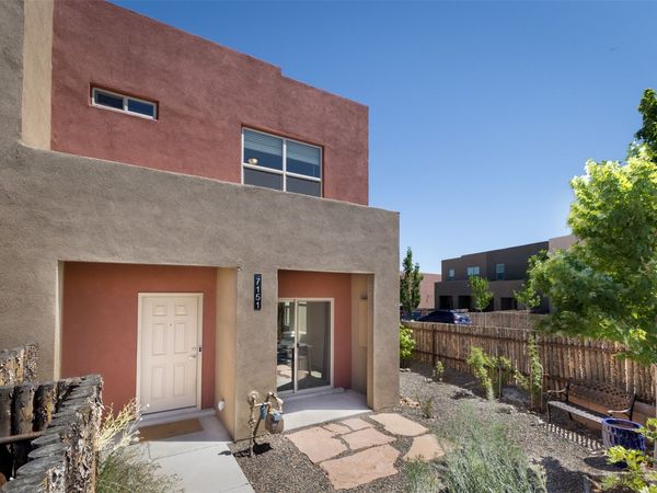 7151 Plaza Central , Santa Fe, NM 87507