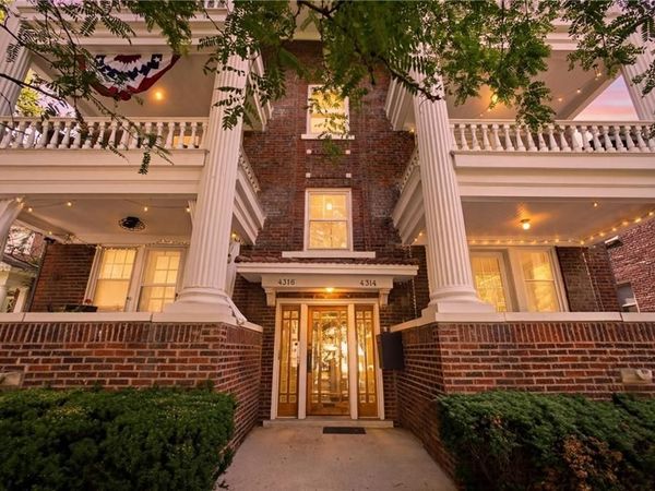 4316 Oak  #3S Street, Kansas City, MO 64111