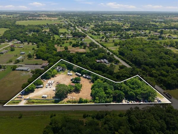 3212 Bilindsay Road , Combine, TX 75159