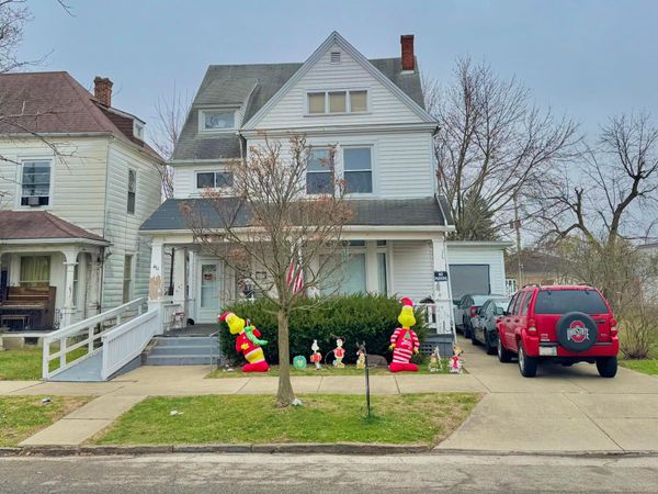 411 E Market Street , Washington Court House, OH 43160