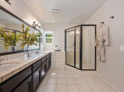 1338 Ridgedale Ct, Roseville, CA 95661 Photo