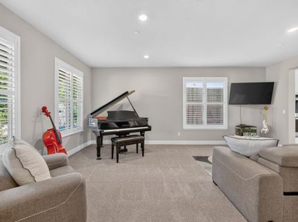 2749 Lincoln Airpark Dr, Lincoln, CA 95648 Photo