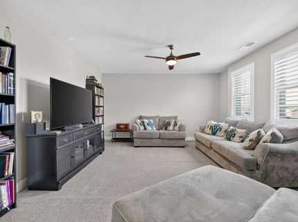 2749 Lincoln Airpark Dr, Lincoln, CA 95648 Photo