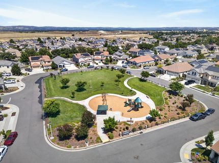 2749 Lincoln Airpark Dr, Lincoln, CA 95648 Photo