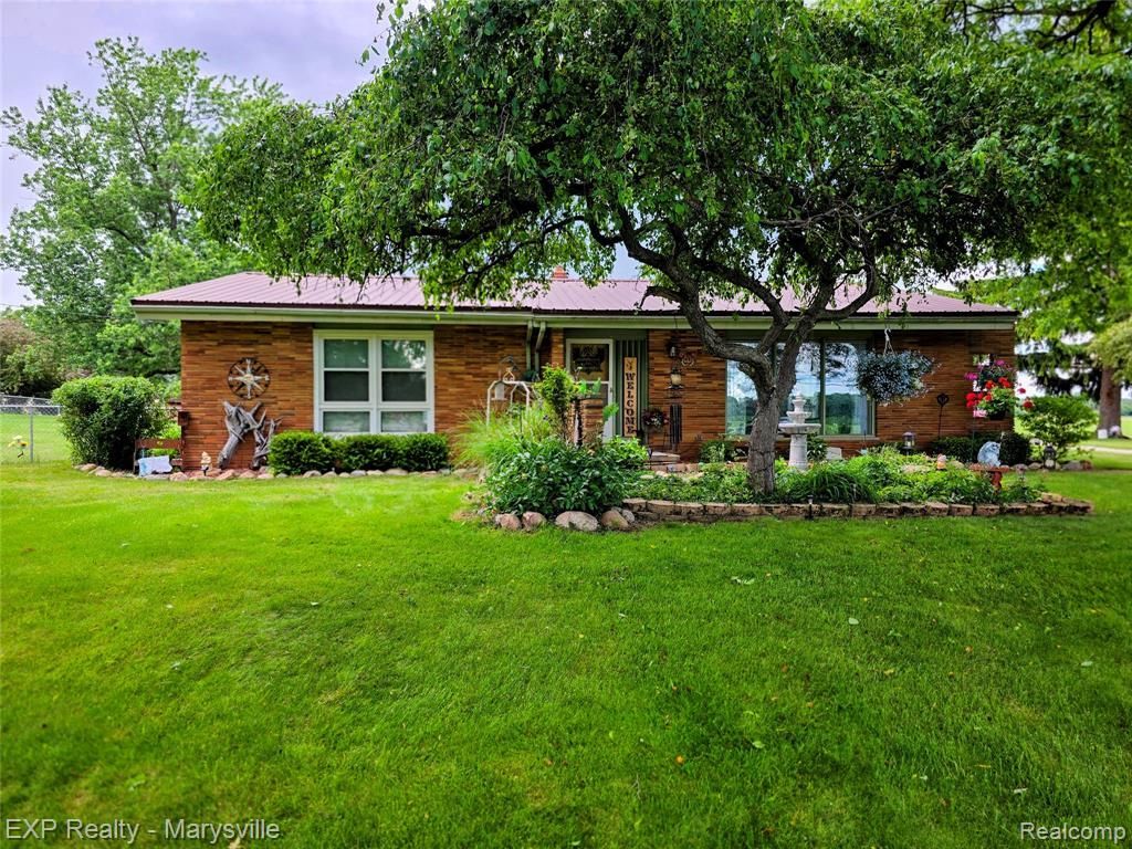 11232 Yale Road, Yale, MI 48097 Main Photo