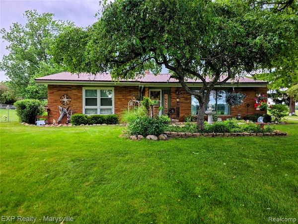 11232 Yale Road, Yale, MI 48097