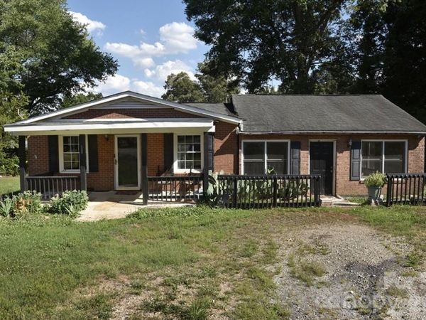 3560 Dogwood Court , Salisbury, NC 28144