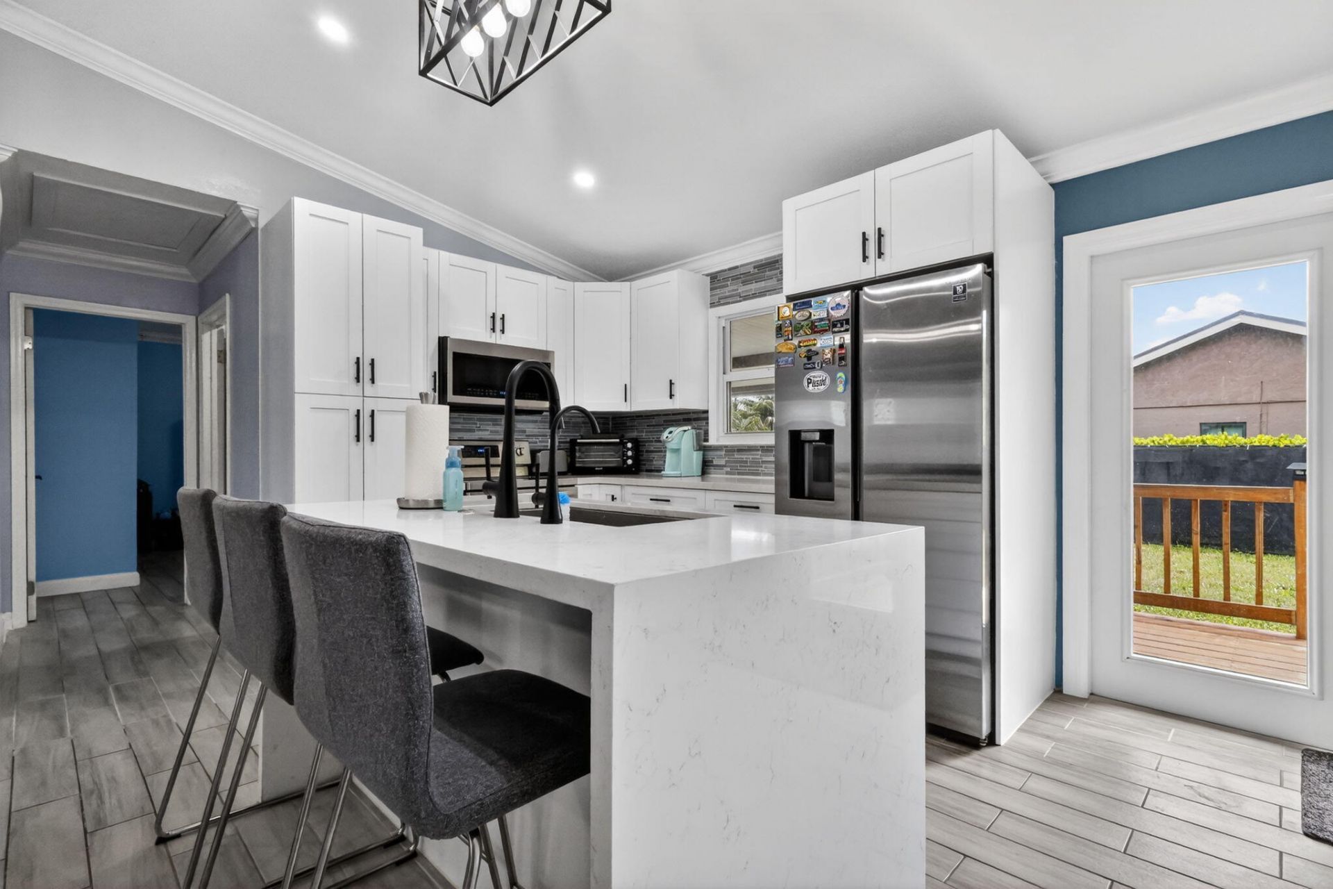 202 Elaine Circle W, West Palm Beach, FL 33409 Photo