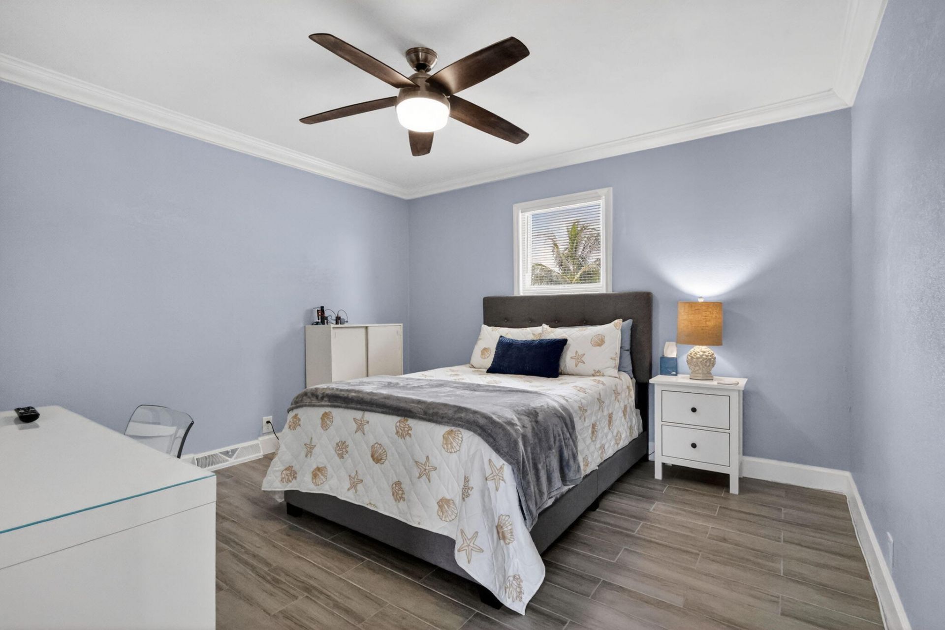 202 Elaine Circle W, West Palm Beach, FL 33409 Photo