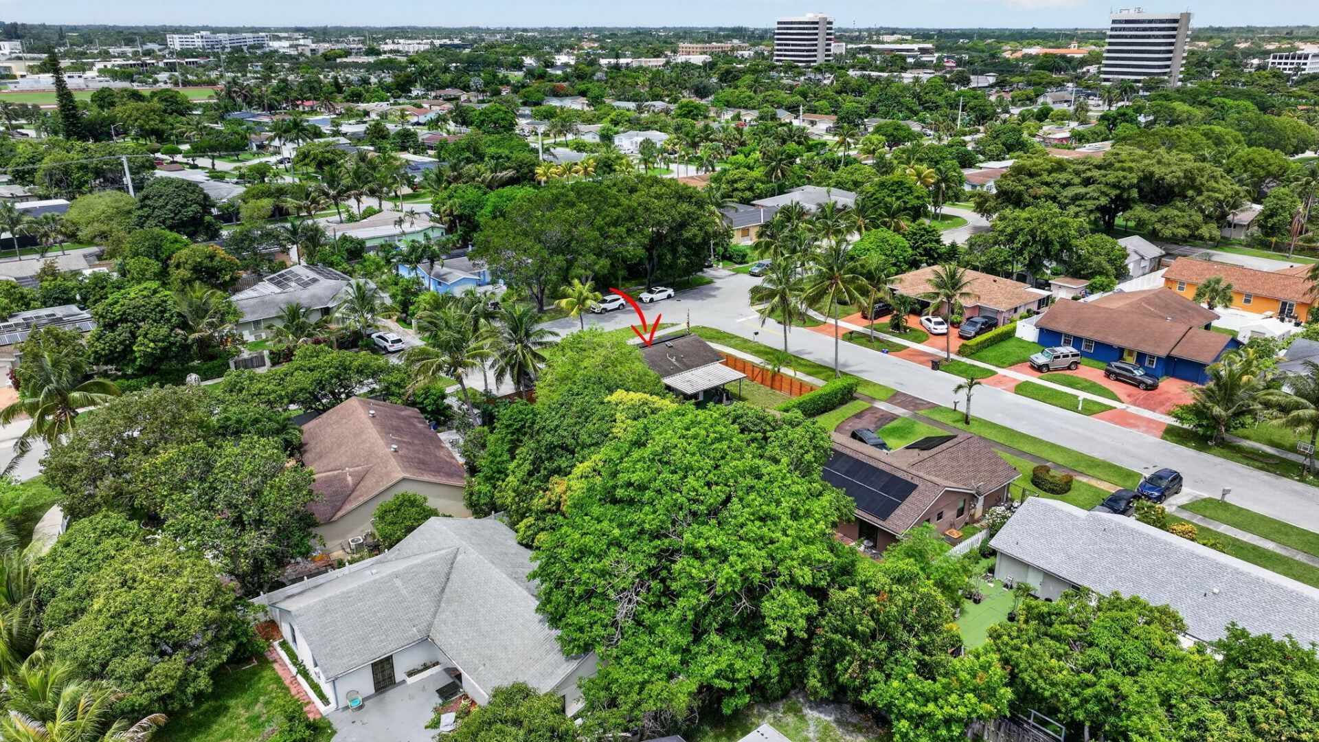 202 Elaine Circle W, West Palm Beach, FL 33409 Photo