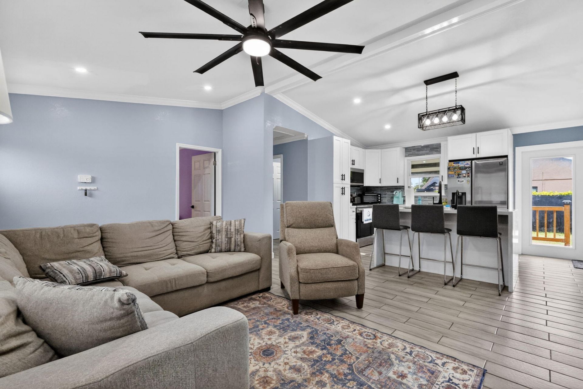 202 Elaine Circle W, West Palm Beach, FL 33409 Photo