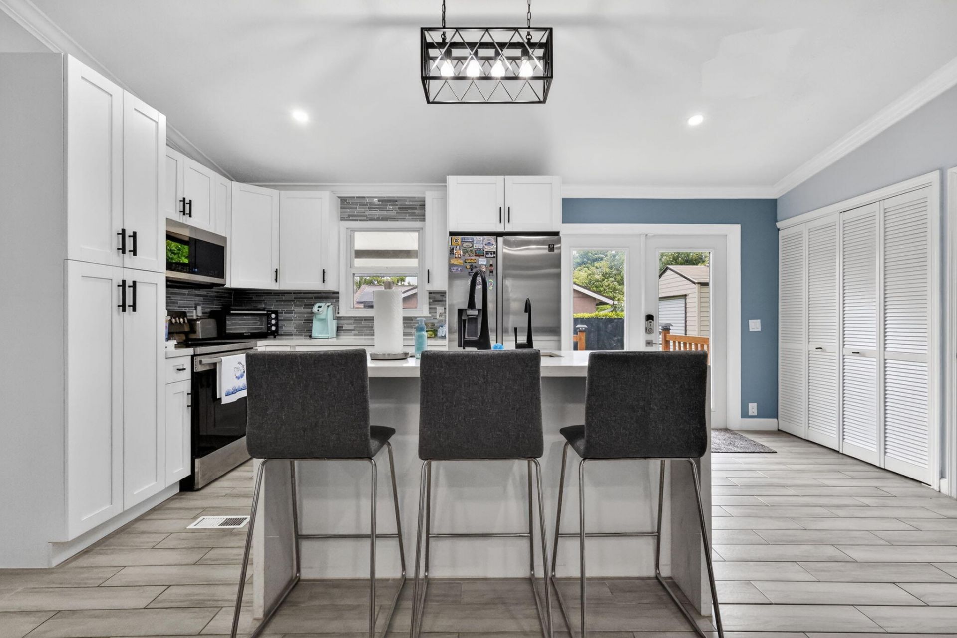 202 Elaine Circle W, West Palm Beach, FL 33409 Photo