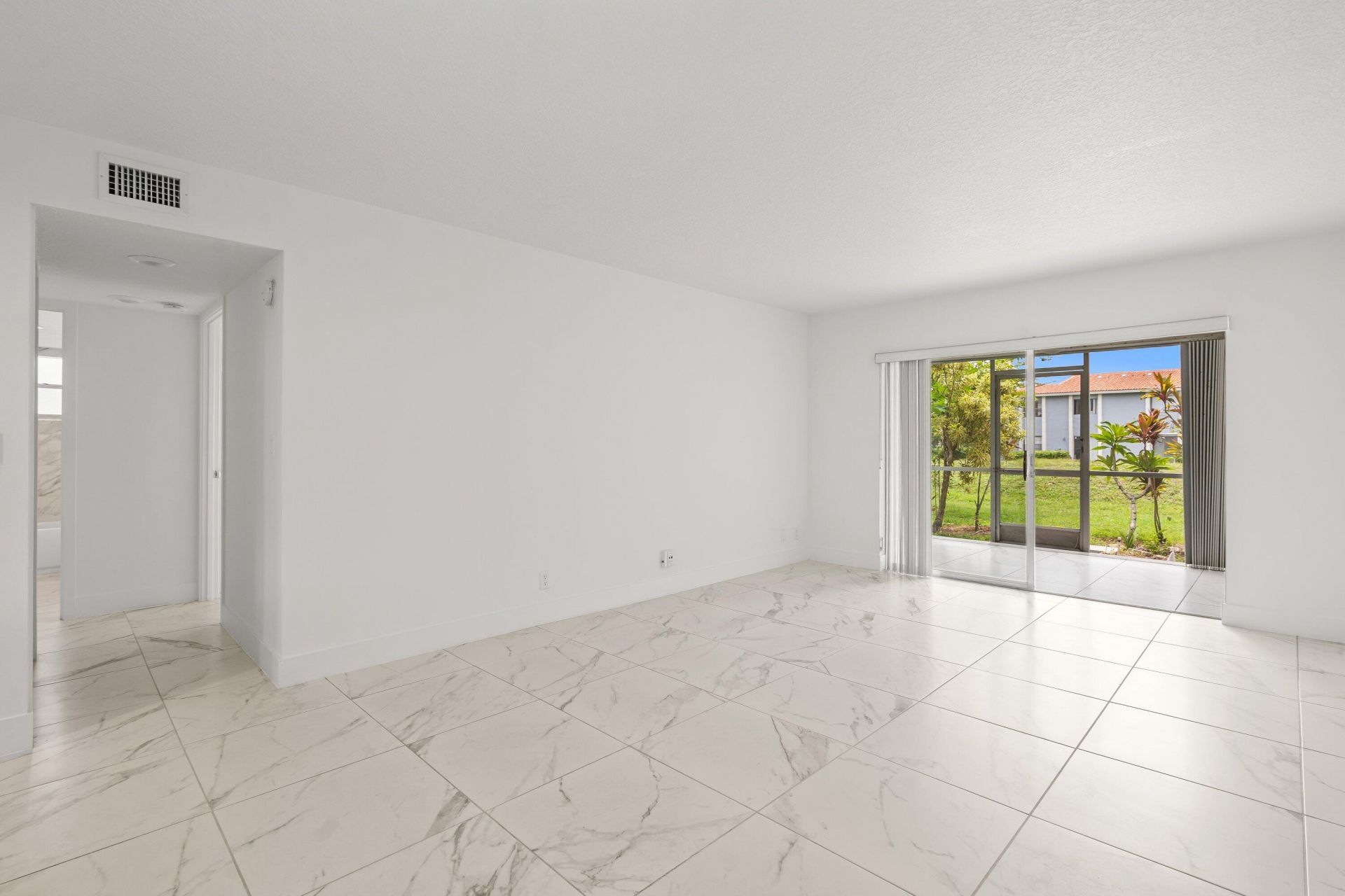 3090 Holiday Springs Boulevard, Unit 109, Margate, FL 33063 Photo