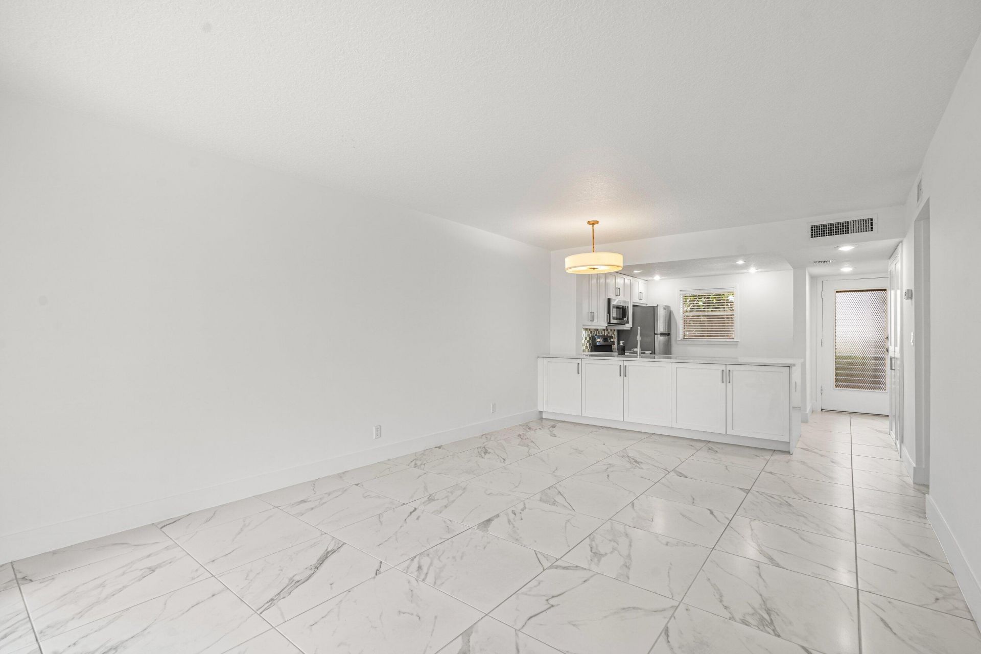 3090 Holiday Springs Boulevard, Unit 109, Margate, FL 33063 Photo
