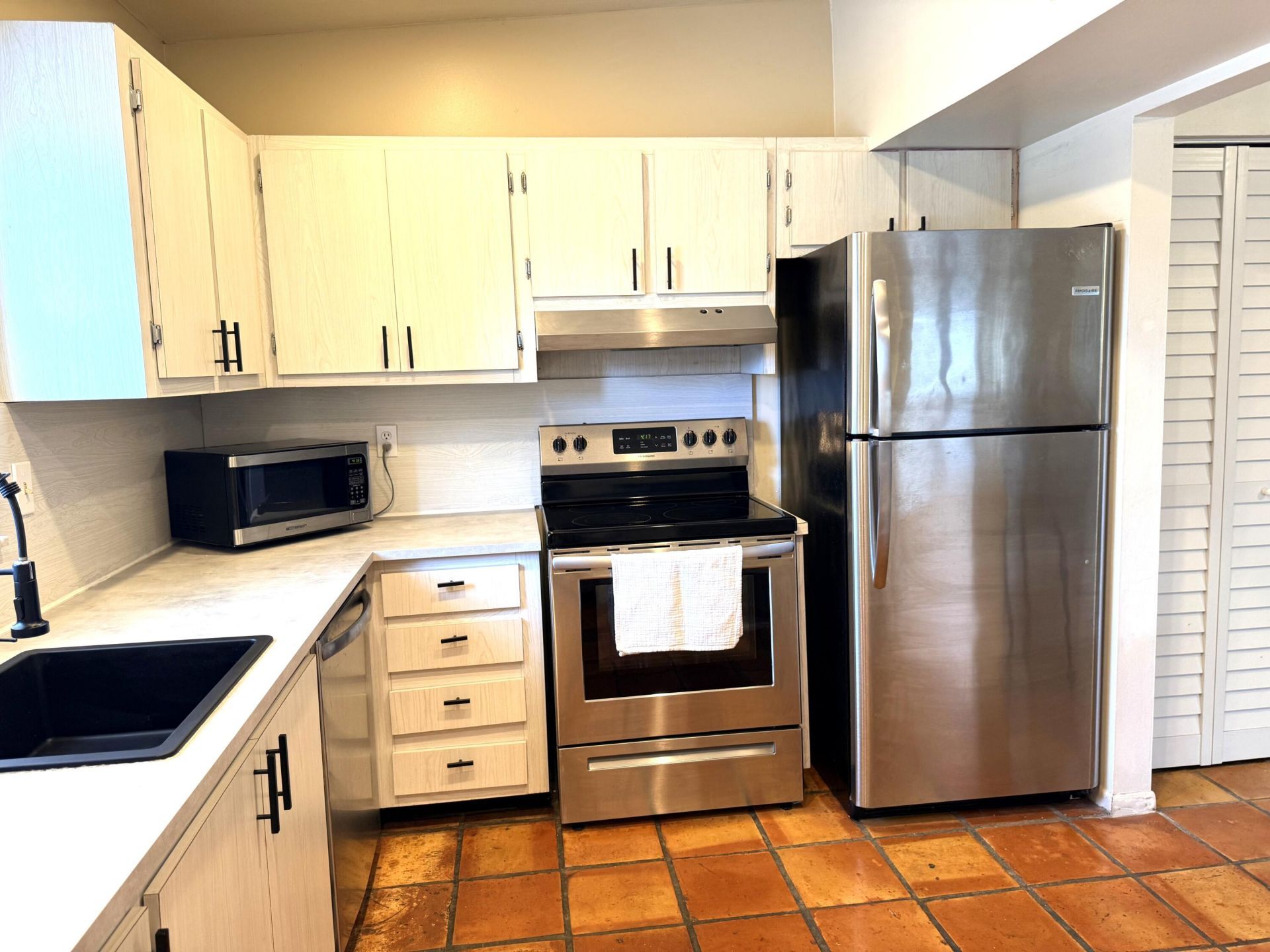 301 N Pine Island Road, Unit 265, Plantation, FL 33324 Photo