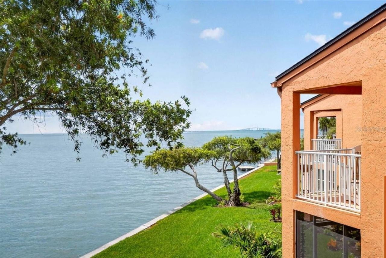 7400 Sunshine Skyway Lane S, Unit 126, Saint Petersburg, FL 33711 Photo