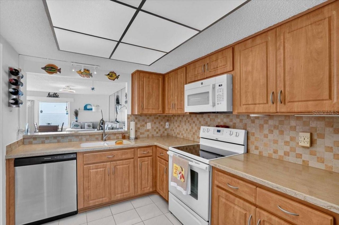 7400 Sunshine Skyway Lane S, Unit 126, Saint Petersburg, FL 33711 Photo