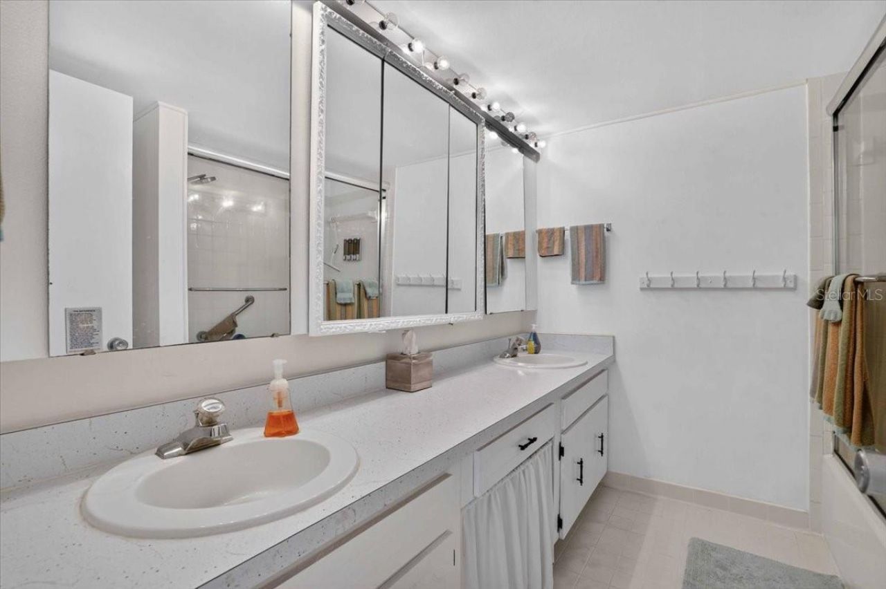 7400 Sunshine Skyway Lane S, Unit 126, Saint Petersburg, FL 33711 Photo