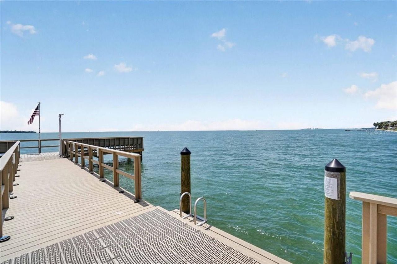 7400 Sunshine Skyway Lane S, Unit 126, Saint Petersburg, FL 33711 Photo