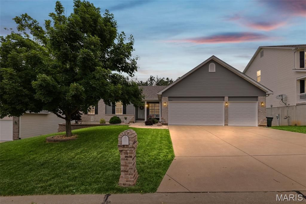5241 Arrow Ridge Place , Imperial, MO 63052 Main Photo