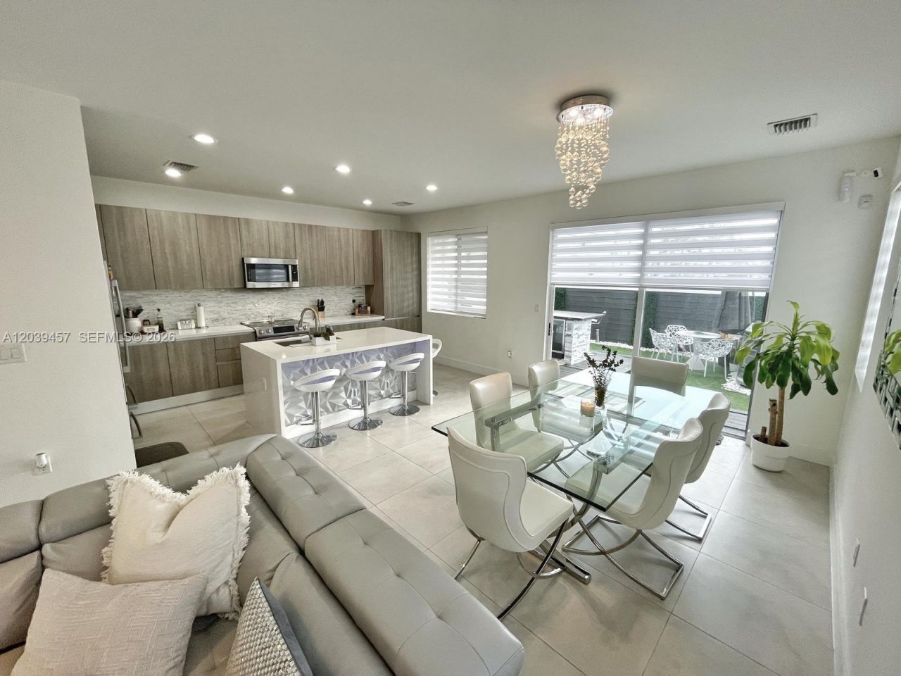 7243 NW 103rd Path , Doral, FL 33178 Photo