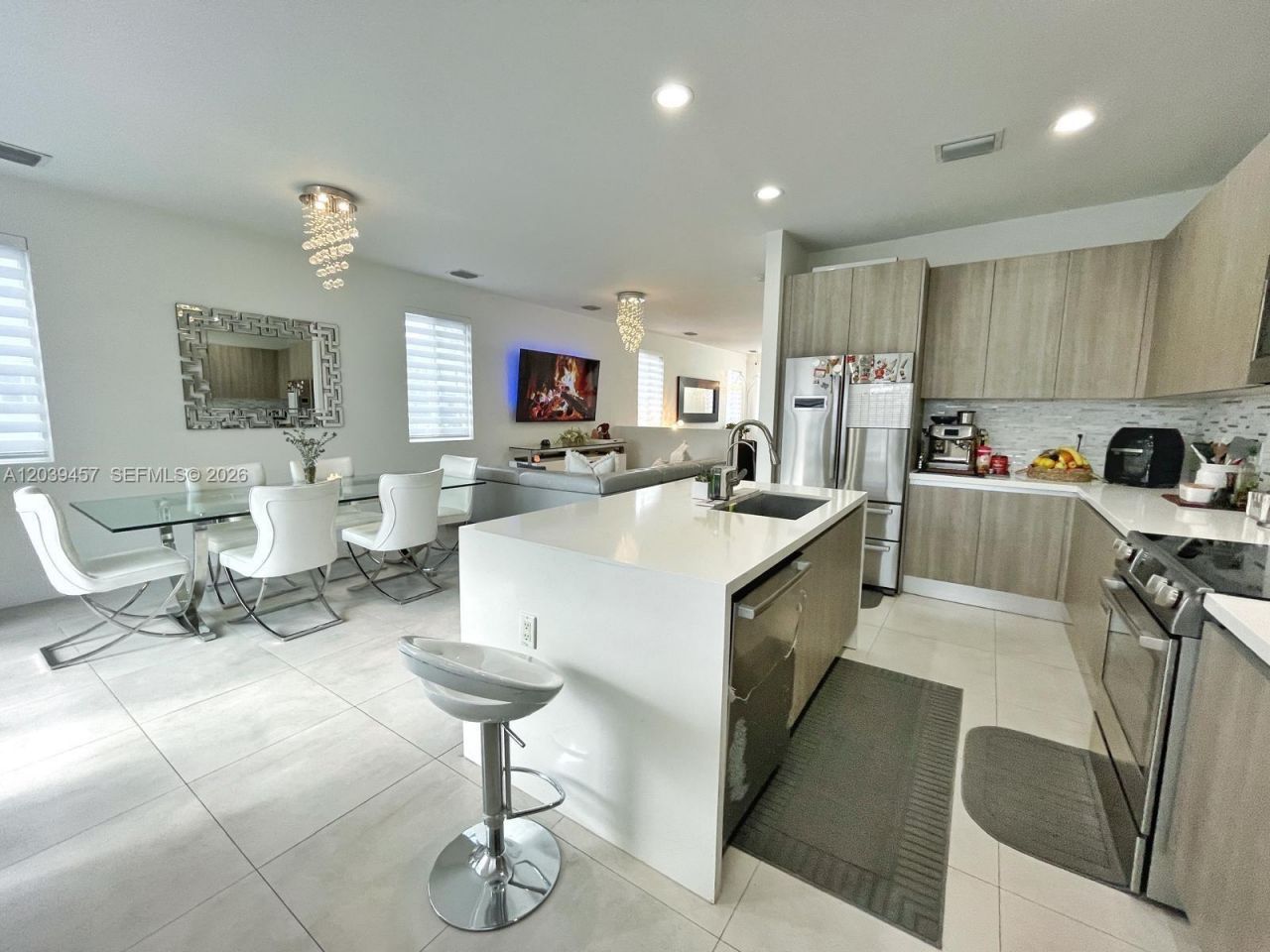 7243 NW 103rd Path , Doral, FL 33178 Photo