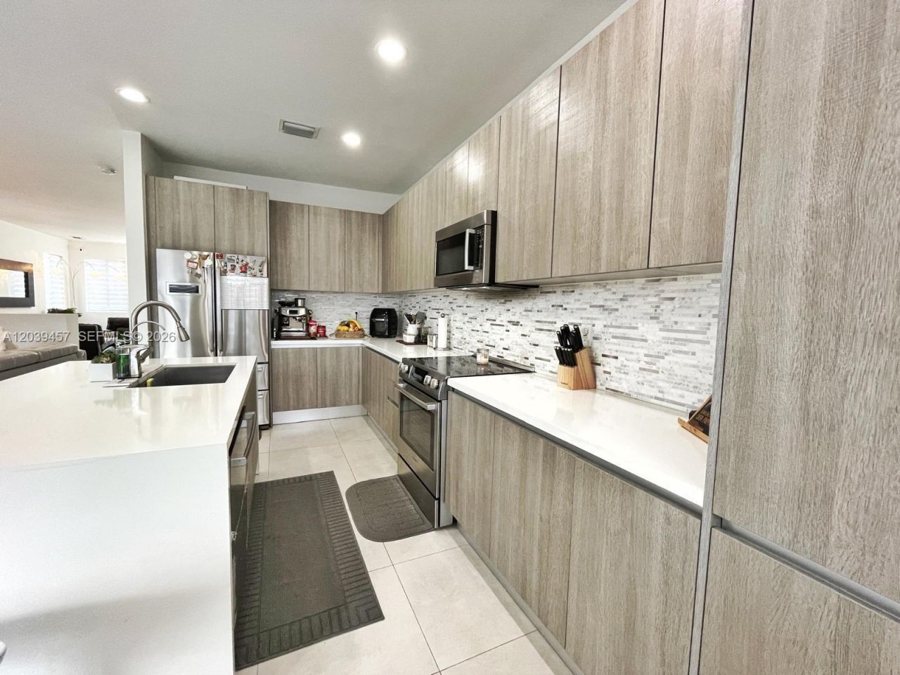 7243 NW 103rd Path , Doral, FL 33178 Photo