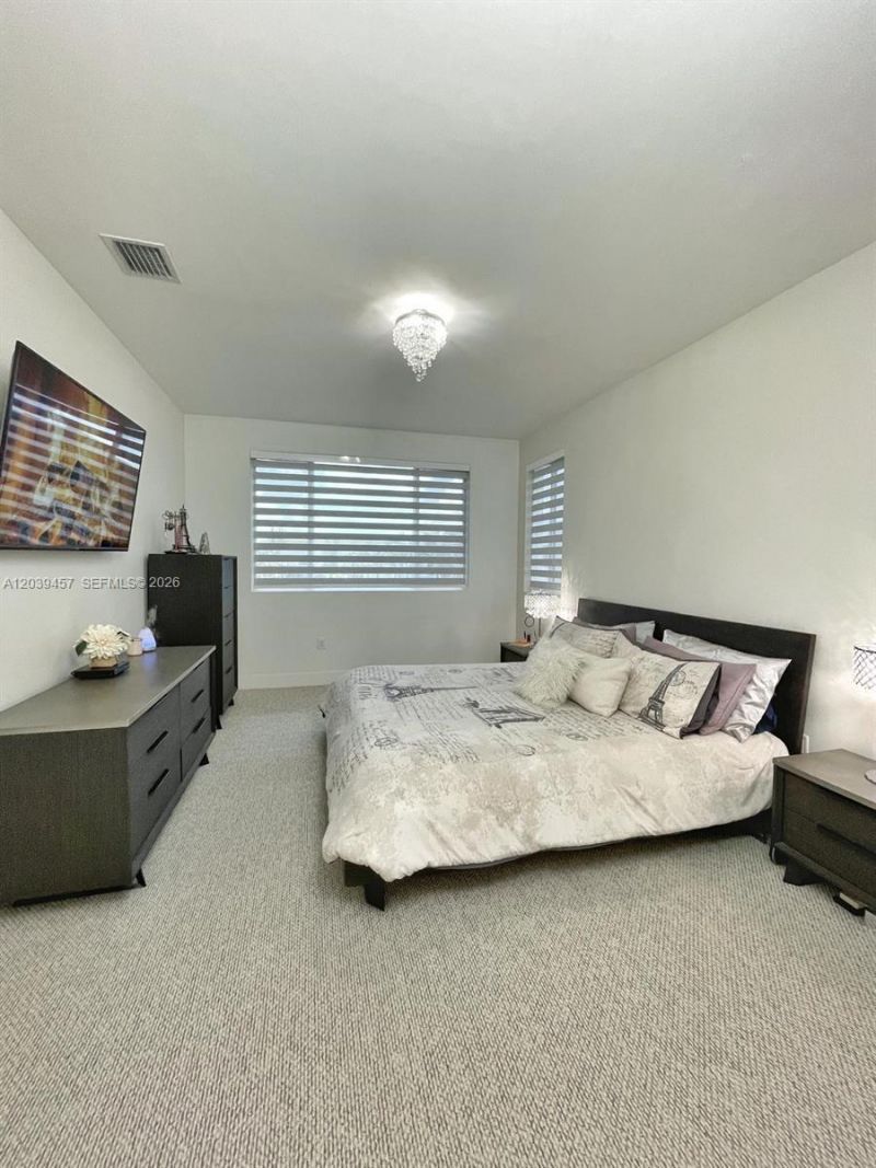 7243 NW 103rd Path , Doral, FL 33178 Photo