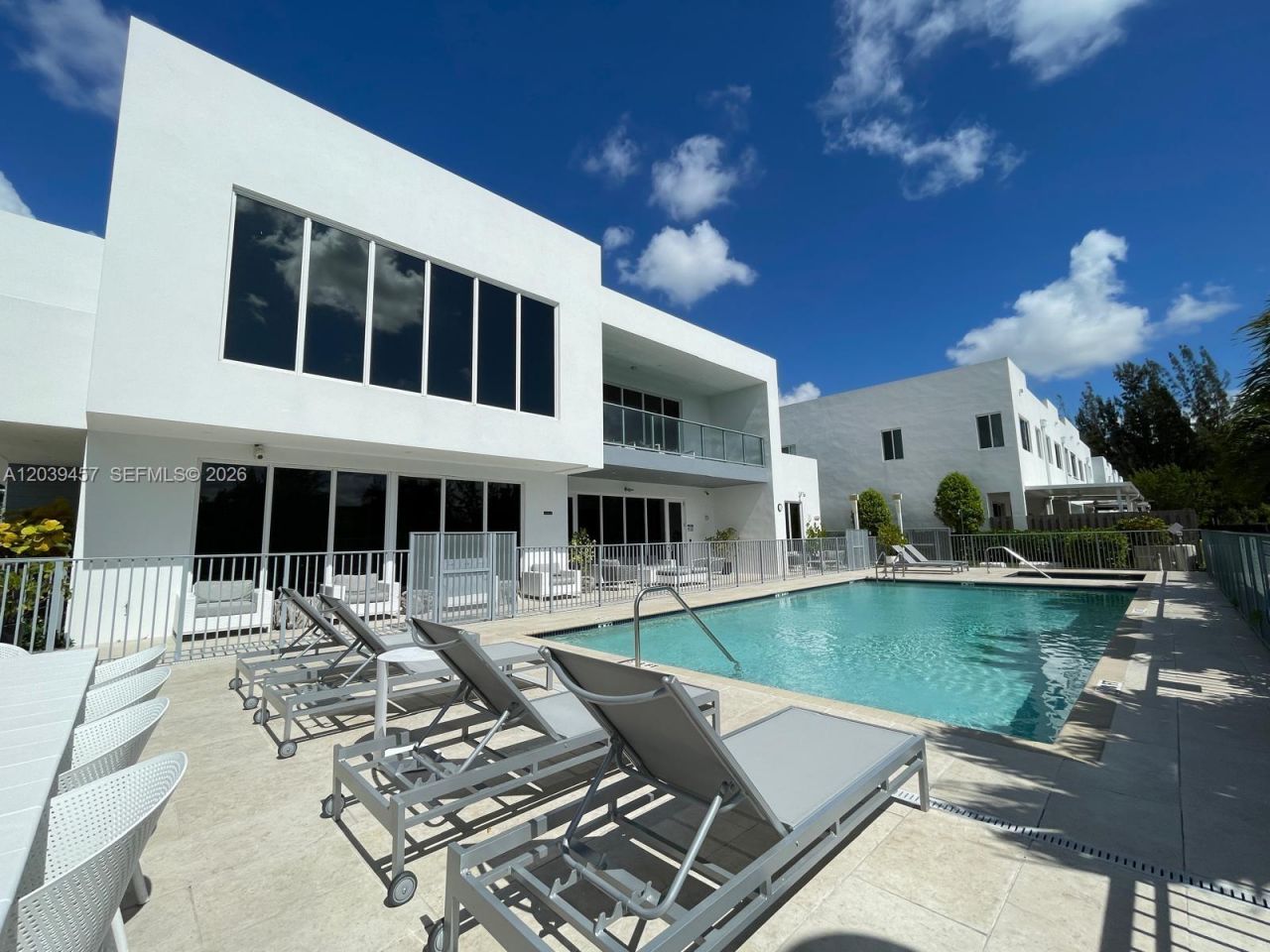 7243 NW 103rd Path , Doral, FL 33178 Photo