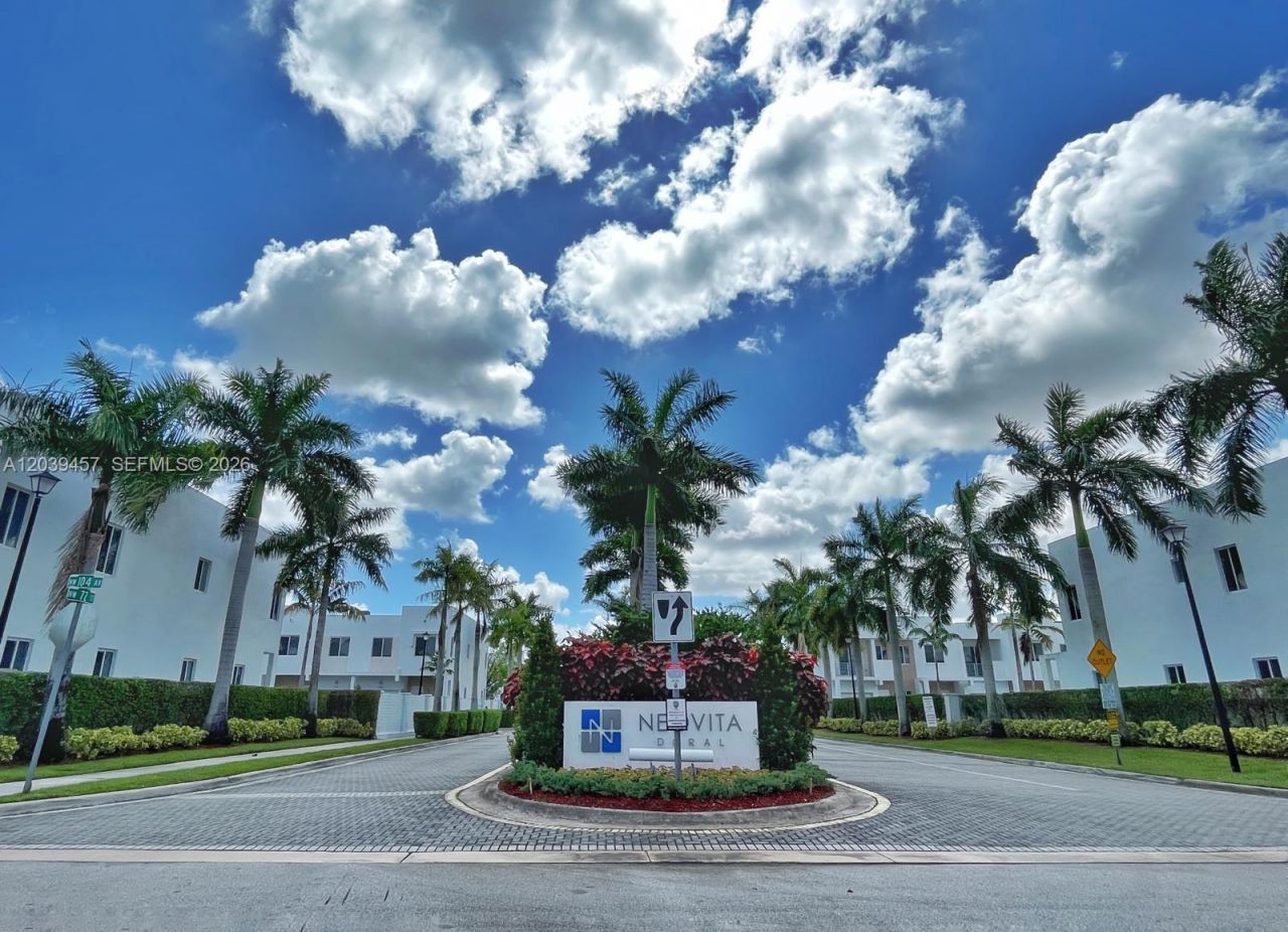 7243 NW 103rd Path , Doral, FL 33178 Photo