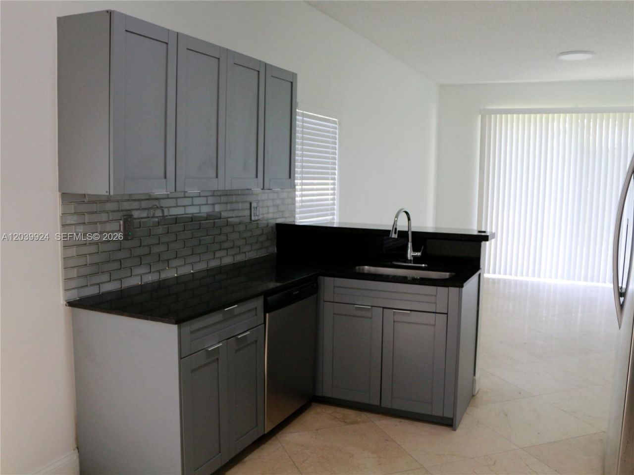 17124 NW 10th St, Pembroke Pines, FL 33028 Photo