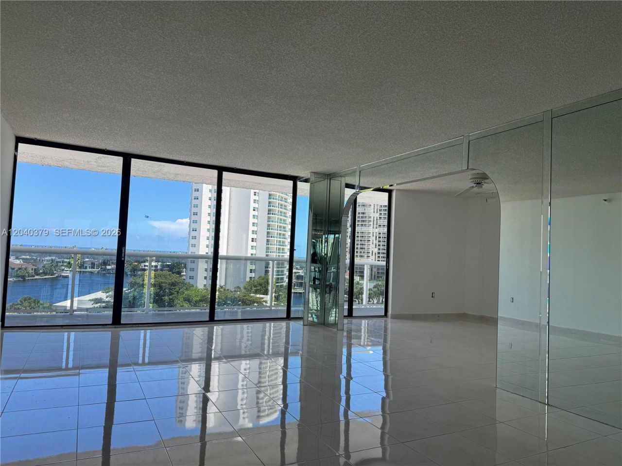 20505 E Country Club Dr, Unit 835, Aventura, FL 33180 Photo