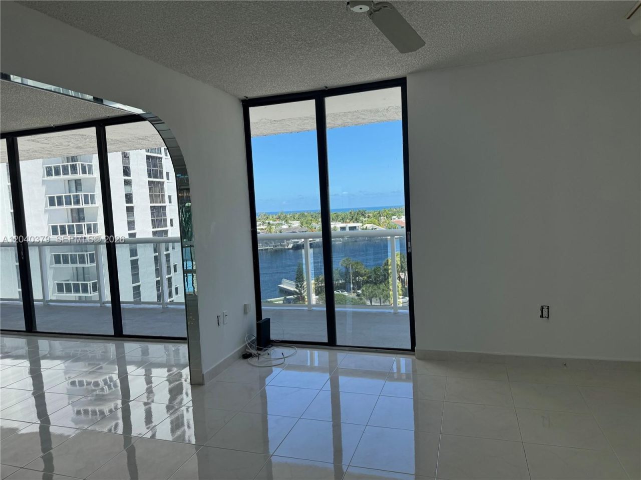 20505 E Country Club Dr, Unit 835, Aventura, FL 33180 Photo