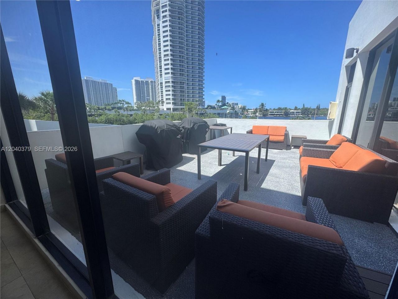20505 E Country Club Dr, Unit 835, Aventura, FL 33180 Photo