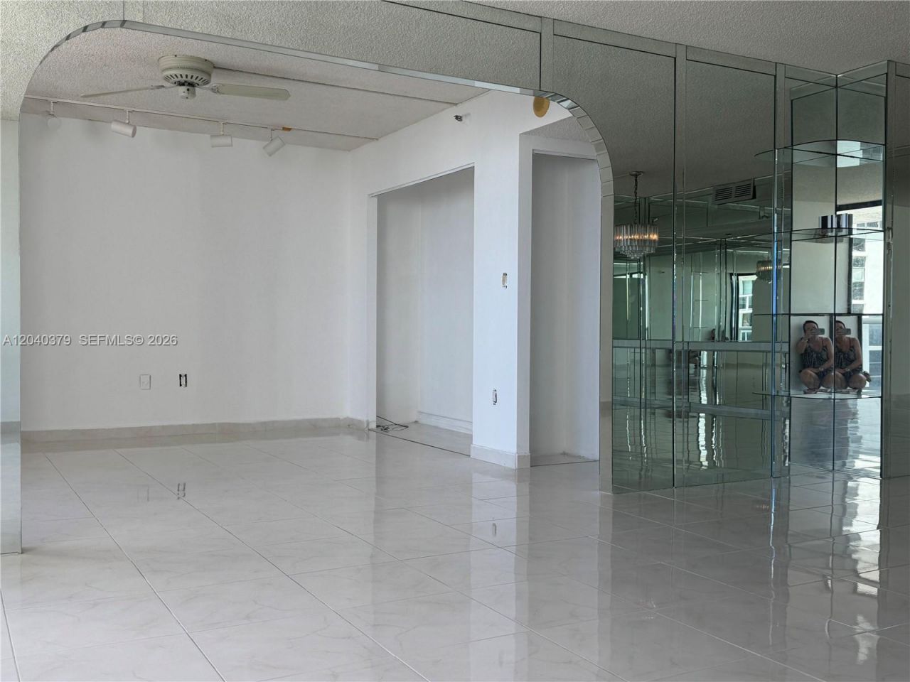20505 E Country Club Dr, Unit 835, Aventura, FL 33180 Photo