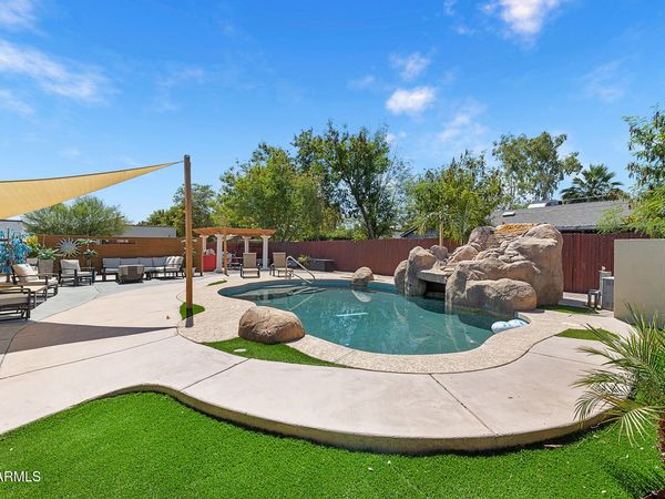 2348 N 28TH Place, Phoenix, AZ 85008
