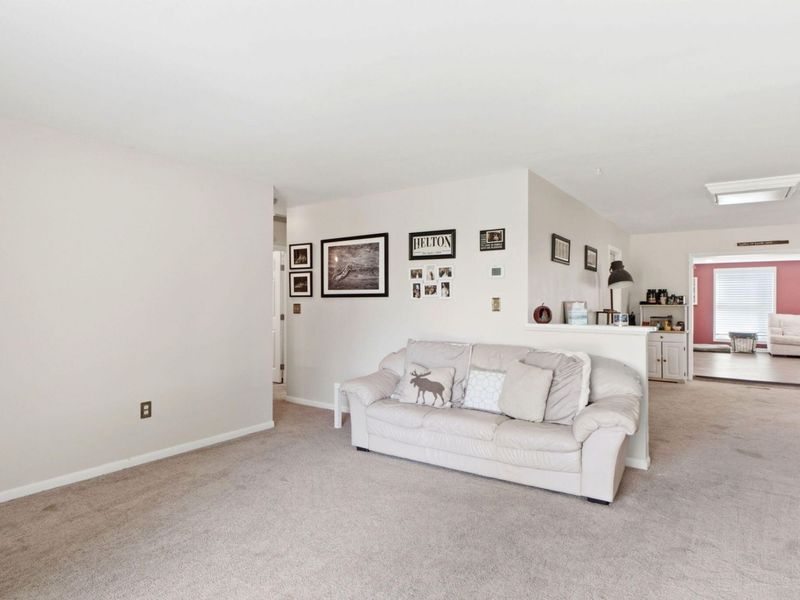 1973 Campus Drive, Fairborn, OH 45324 Photo 6