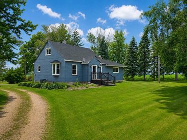 5766 County 12 Boulevard, Kenyon, MN 55946