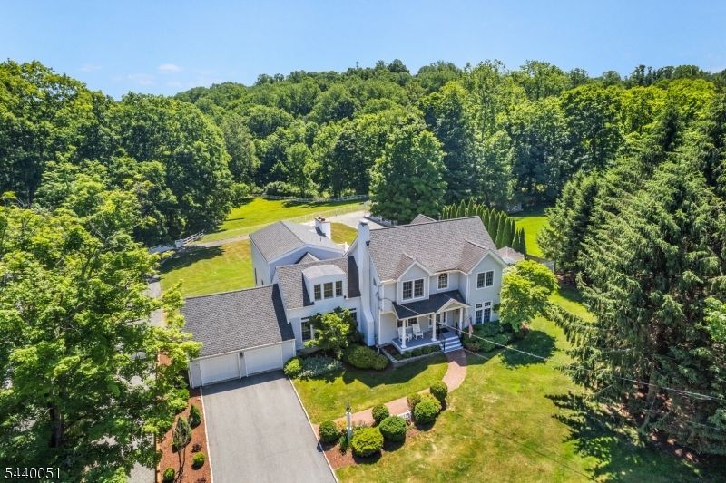 8 Cherry Ln, Mendham, NJ 07945 Main Photo
