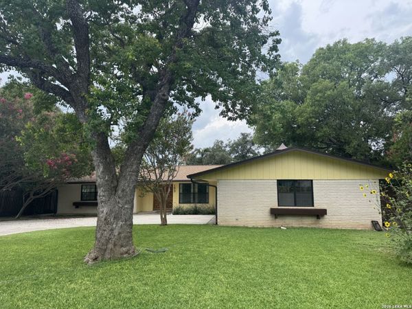 153 Trillium Ln, Castle Hills, TX 78213