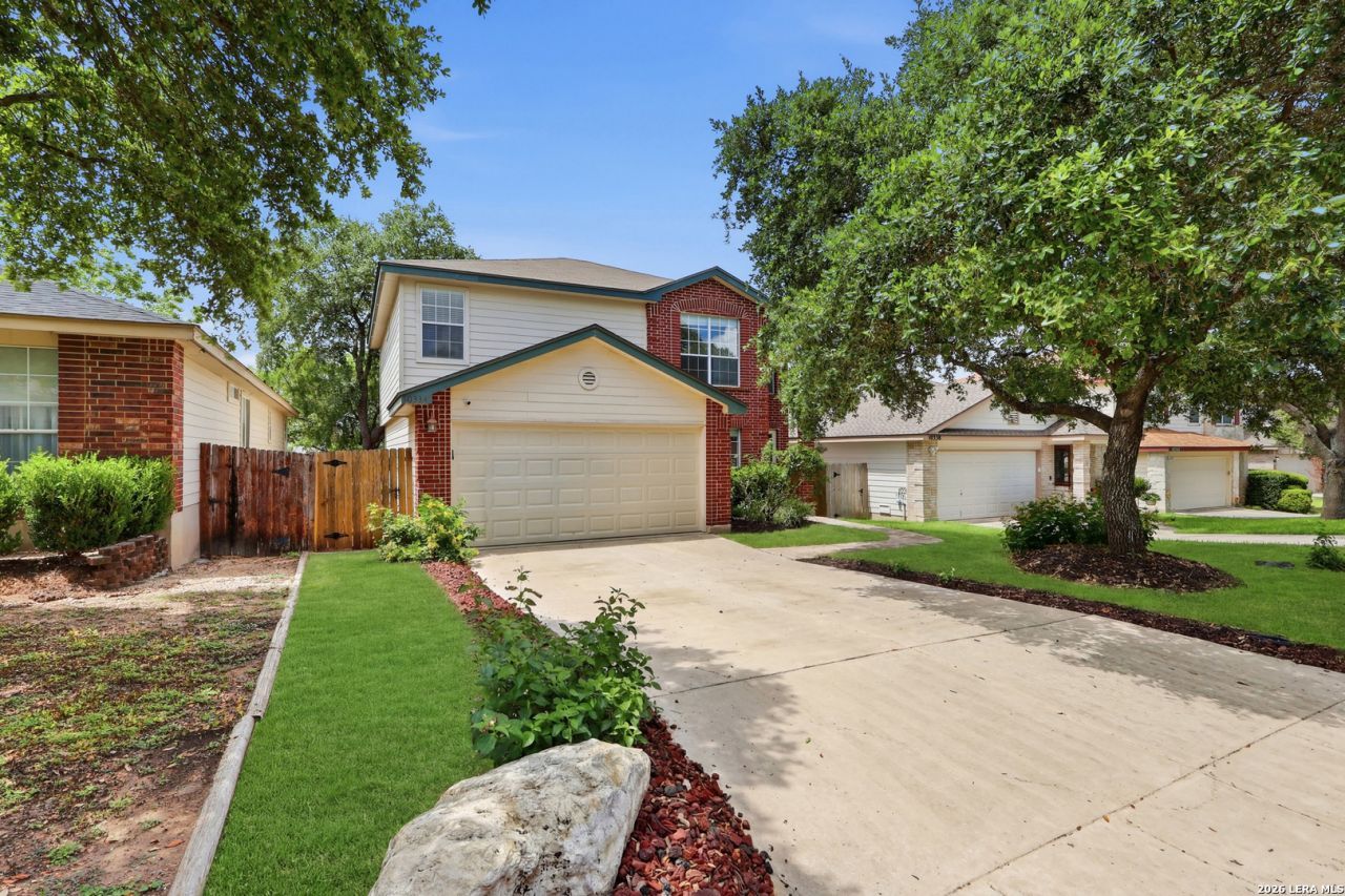 10334 Lion Chase, San Antonio, TX 78251 Main Photo
