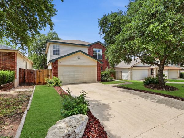 10334 Lion Chase, San Antonio, TX 78251