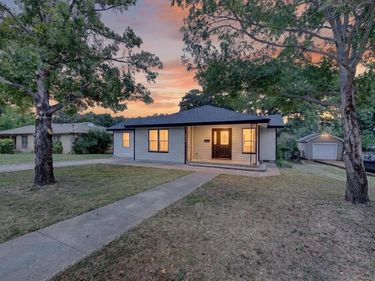 2029 Queen Street, Fort Worth, TX 76103