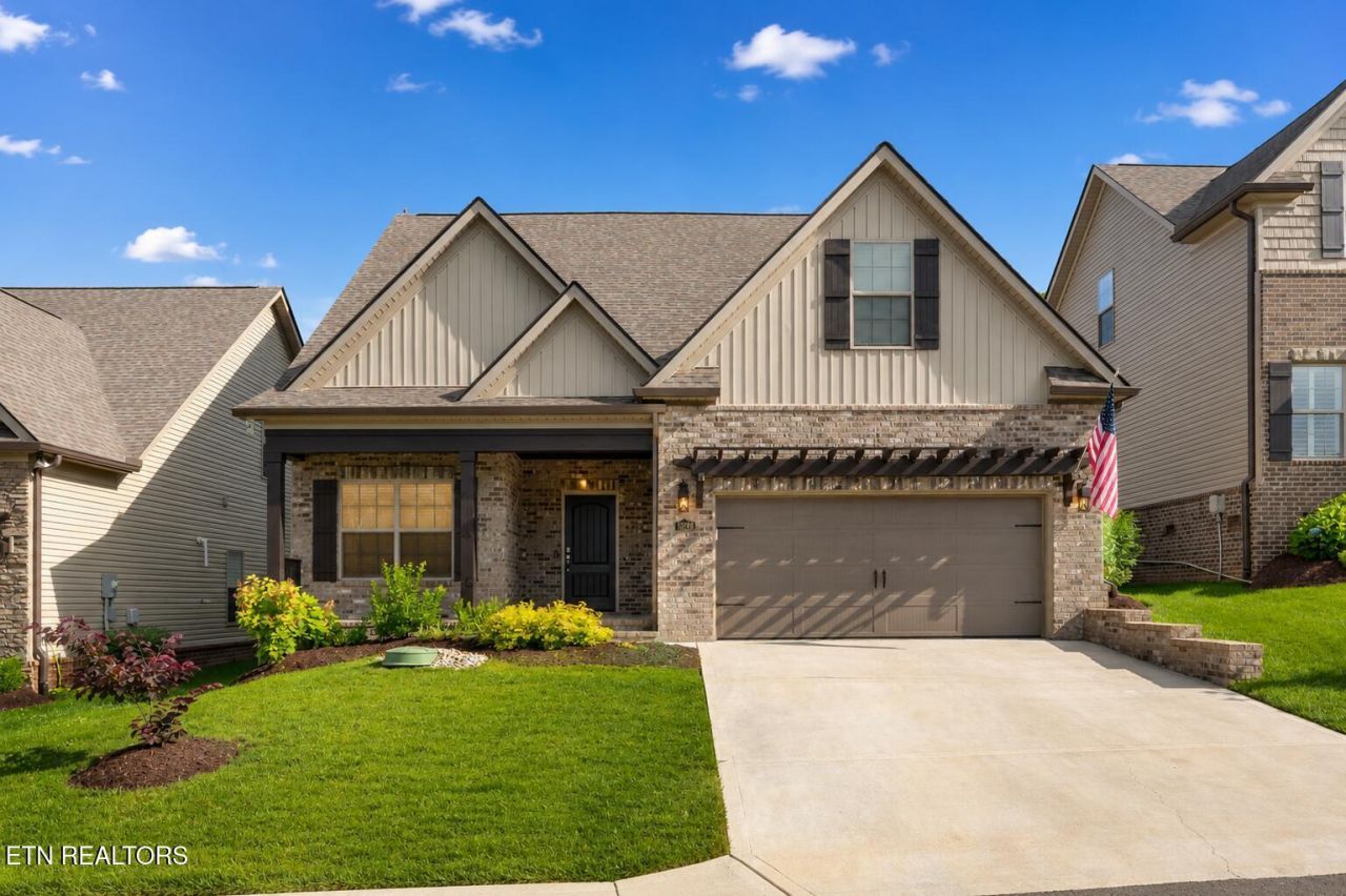 10129 Songbird Lane, Knoxville, TN 37931 Main Photo