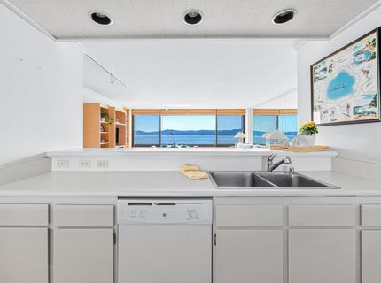 9200 Brockway Springs Drive, Kings Beach, CA 96143 Photo