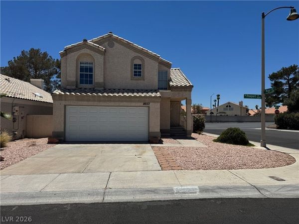 8653 Freeport Lane , Las Vegas, NV 89117
