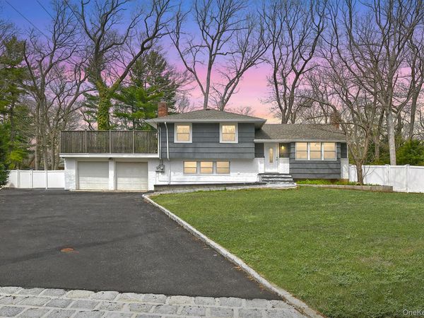 5 Shadywood Court, Huntington, NY 11743
